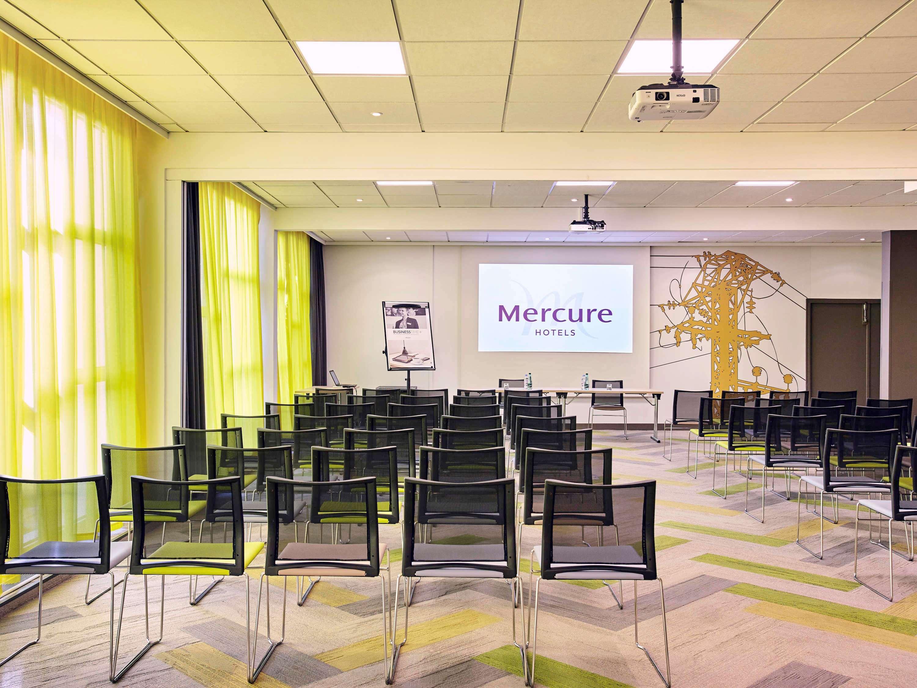 Mercure Paris Sud Les Ulis-Courtaboeuf Exterior foto