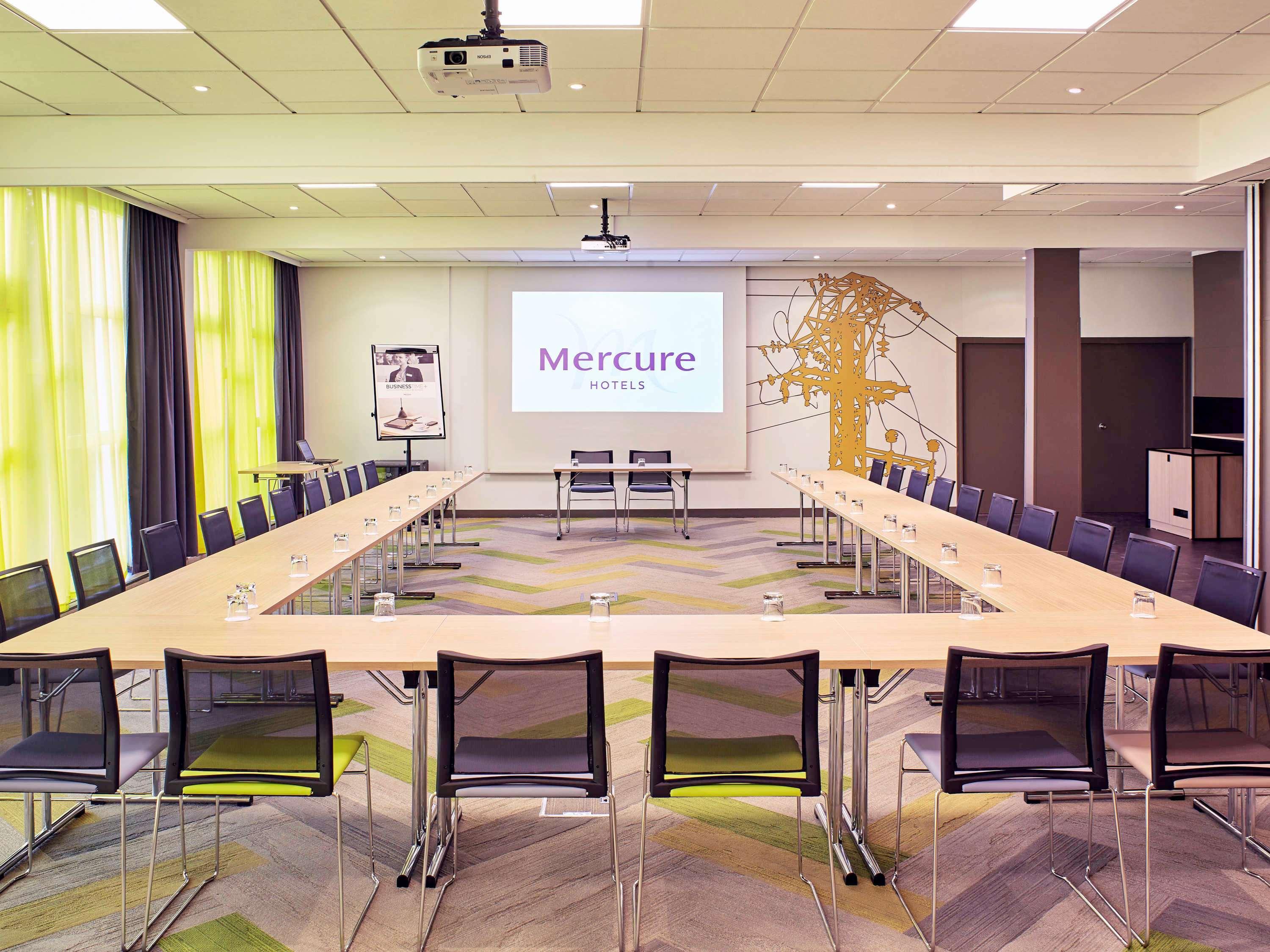 Mercure Paris Sud Les Ulis-Courtaboeuf Exterior foto